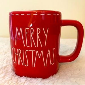 BNWT Rae Dunn Red Merry Christmas Mug 🎄